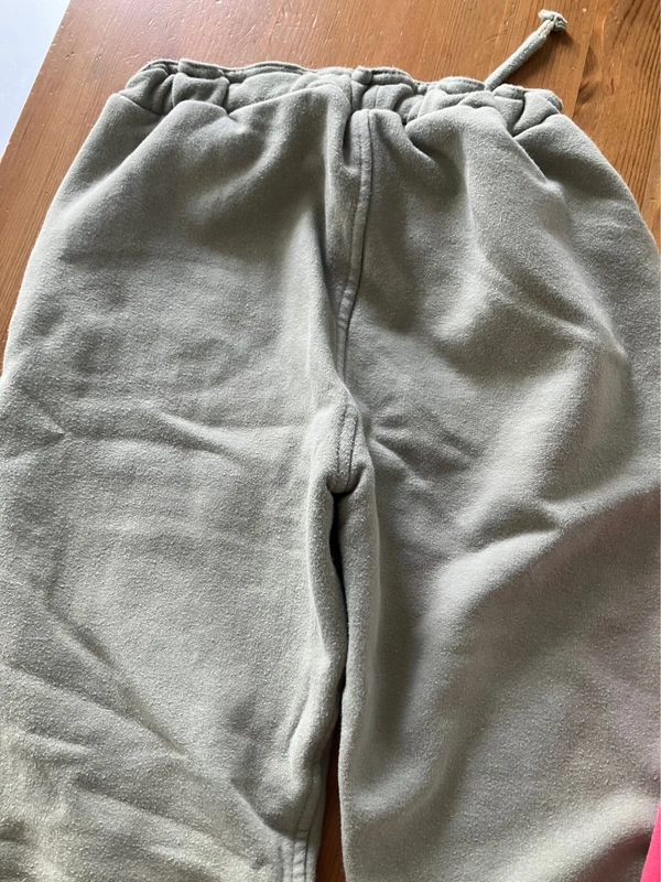 Lot 2 joggings 7 ans - photo numéro 4