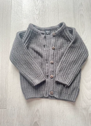 Gilet gris, brand: Mini, condition: Very good, size: 3-6 months / 62 cm, €1.00, €1.75 includes Buyer Protection