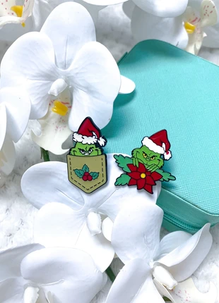 The Grinch 🦠 | Lot de 2 Pin’s, brand: The Grinch, condition: New without tags, €7.99, €9.09 includes Buyer Protection