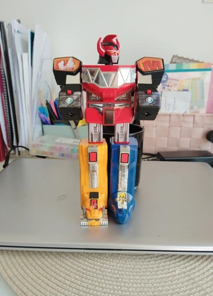 Kyouryuu Sentai Zyuranger, marke: Goldorak, zustand: Gut, größe: 3 Jahre / 98, 8,00 €, 9,10 € inklusive Vinted-Käuferschutz