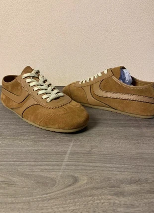 Dries van Noten is available in size 39, brand: Dries van Noten, condizioni: Nuovo con cartellino, taglia: 39, €185.00, €194.95 include la Protezione acquisti