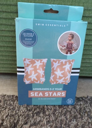 Zwembandjes, merk: Swim Essentials, staat: Heel goed, maat: 3-6 maanden / 62 cm, € 5,00, € 5,95 inclusief Kopersbescherming