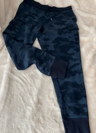 All in Motion Camo Joggers | Size M | New, marque: All in Motion, état: Neuf sans étiquette, taille: M, 16,00 €, 17,50 € Protection acheteurs incluse