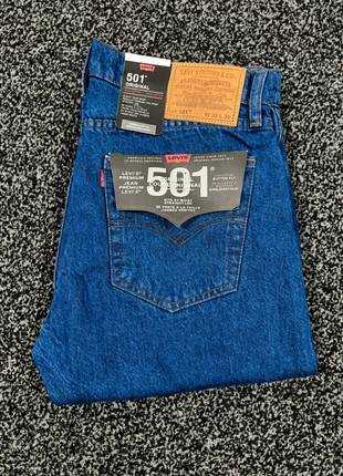 Levi’s 501 Men’s Regular Fit Mid Blue Jeans Waist 32 Length 30*, brand: Levi's, condition: New without tags, size: W32, £29.99, £32.19 includes Buyer Protection