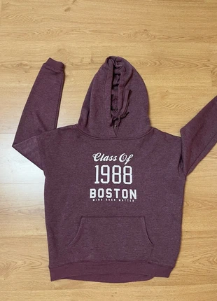 Sudadera morada talla M Boston, marca: Primark, estado: Muy bueno, tamaño: M / 38 / 10, 3,00 €, 3,85 € Protección al comprador incluida