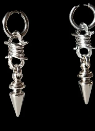 Boucles d'oreilles pendantes spiky barbelés acier, marque: Alternative, état: Très bon état, 13,49 €, 14,86 € Protection acheteurs (Pro) incluse