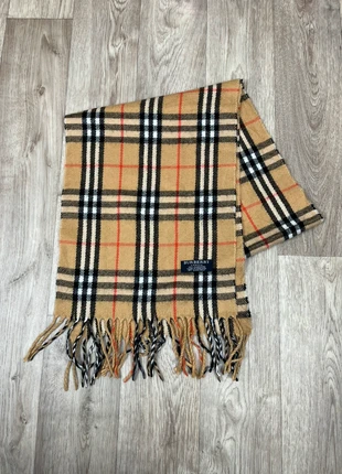 Écharpe Burberry vintage beige, marque: Burberry, état: Très bon état, 48,00 €, 51,10 € Protection acheteurs incluse