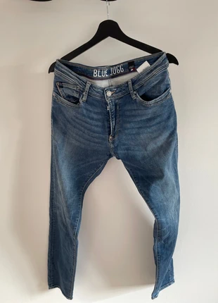 Jean le temps des cerises, marque: Les Temps des Cerises, état: Très bon état, taille: W30 | FR 40, 8,00 €, 9,10 € Protection acheteurs incluse