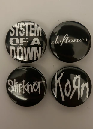 DIY Nu Metal Badges, marke: Alternative, zustand: Sehr gut, 8,00 €, 9,10 € inklusive Vinted-Käuferschutz