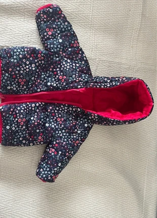 Lot de deux doudounes fille 3 6mois réversible, brand: Sergent Major, condizioni: Ottime, taglia: 3-6 mesi / 62 cm, €4.00, €4.90 include la Protezione acquisti