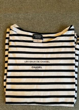 Maglia Chanel, brand: Chanel, condizioni: Nuovo senza cartellino, taglia: L / IT 44 / EU 40, €650.00, €663.00 include la Protezione acquisti