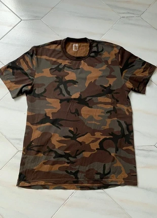 Y2k camo shirt, marque: Vintage Dressing, état: Très bon état, taille: L, 9,99 €, 11,19 € Protection acheteurs incluse