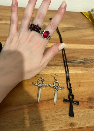 Set of gothic jewellery, brand: Gothic Beauty, condizioni: Nuovo senza cartellino, €7.00, €8.05 include la Protezione acquisti