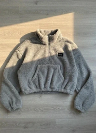 Pull class chic confort Minimaliste et élégant, brand: saint alpes, condition: New without tags, size: M / 38 / 10, €49.99, €53.19 includes Buyer Protection Pro