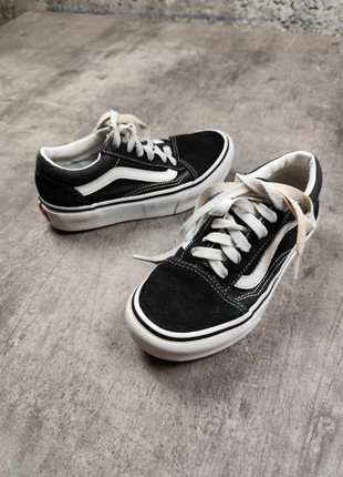 basket vans noir taille 31.5, marque: Vans, état: Bon état, taille: 31, 8,00 €, 9,10 € Protection acheteurs (Pro) incluse
