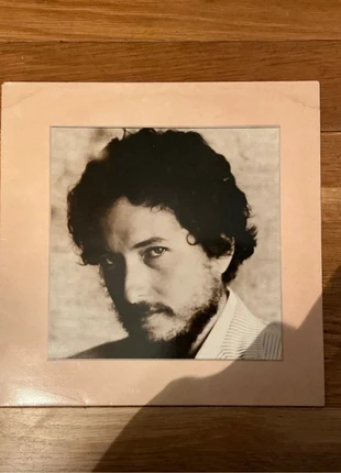 Bob Dylan – New Morning, condition: Very good, £25.00, £26.95 includes Buyer Protection