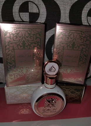 Lot de 2 parfums fakhar latafa mini 50 ml Pour femme, brand: Lattafa, condizioni: Nuovo con cartellino, €21.00, €22.75 include la Protezione acquisti