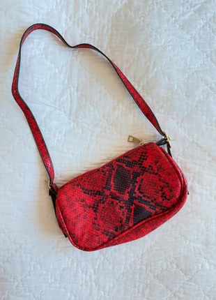 Sac baguette rouge motif serpent, estado: Muito bom, €25.00, €26.95 inclui Proteção do Comprador Pro