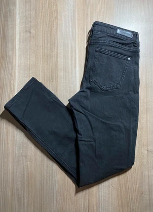 Jean Slim cache-cache - femme - Noir, marke: Cache Cache, zustand: Sehr gut, größe: M, 2,00 €, 2,80 € inklusive Vinted-Käuferschutz