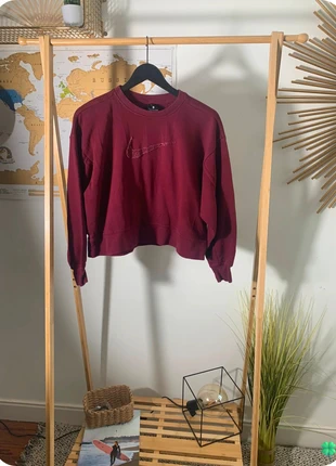 Sweat Nike rouge bordeaux avec logo en relief  taille S, marque: Nike, état: Très bon état, taille: S / 36 / 8, 12,00 €, 13,30 € Protection acheteurs (Pro) incluse
