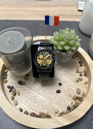 Montre avec mécanisme apparent, zustand: Neu, mit Etikett, größe: Einheitsgröße, 24,99 €, 26,94 € inklusive Vinted-Käuferschutz