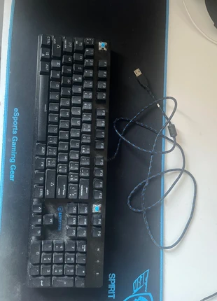 Clavier Battletron, brand: Battletron, condition: Very good, €5.00, €5.95 includes Buyer Protection