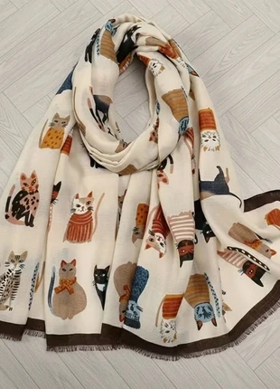 Châle beige à motif chats – Accessoire doux et original, brand: elle&lui, condition: Very good, €24.99, €26.94 includes Buyer Protection