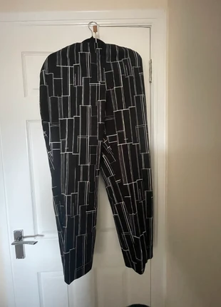 Black and white patterned trousers UK Size 26, brand: Alfani, condition: New without tags, size: 7XL / UK 44-46, £5.00, £5.95 includes Buyer Protection