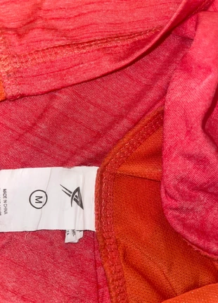 2 running crop tops M – fluo yellow & red, marca: sportswear, estado: Muito bom, tamanho: M, €20.00, €21.70 inclui Proteção do Comprador