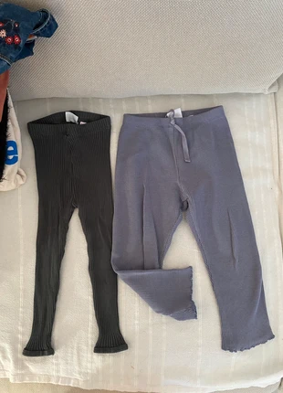 Lot de 2 leggings zara, merk: Zara, staat: Heel goed, maat: 3 jaar / 98 cm, € 3,00, € 3,85 inclusief Kopersbescherming