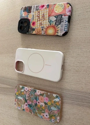 Lot de 3 coques IPhone 15 💟, marque: Coques, état: Très bon état, 5,00 €, 5,95 € Protection acheteurs incluse