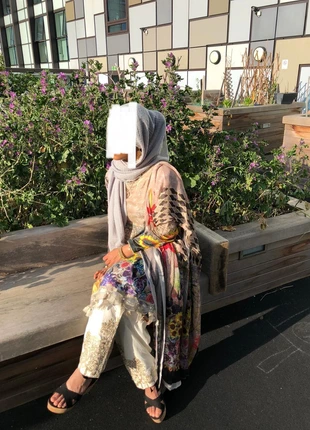 Beautiful Shalwar Kameez Set with Matching Scarf| Size M | Elegant & Festive, condition: Very good, size: M / UK 12-14, £1.99, £2.79 includes Buyer Protection