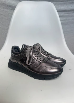 Tamaris sneakers pewter metallic maat 37, marque: Tamaris, état: Neuf sans étiquette, taille: 37, 35,00 €, 37,45 € Protection acheteurs (Pro) incluse