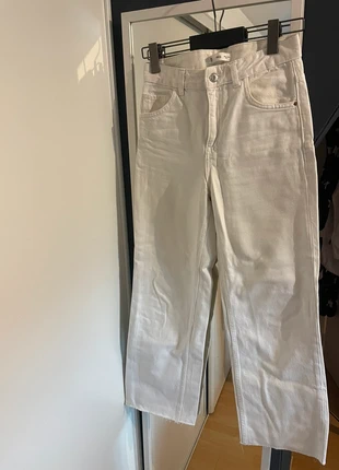 Jean blanc Mango, merk: Mango, staat: Heel goed, maat: XS / 34 / 6, € 4,00, € 4,90 inclusief Kopersbescherming