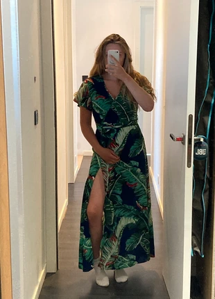 Elegant maxi dress, merk: Shein, staat: Goed, maat: M / 38 / 10, € 5,00, € 5,95 inclusief Kopersbescherming