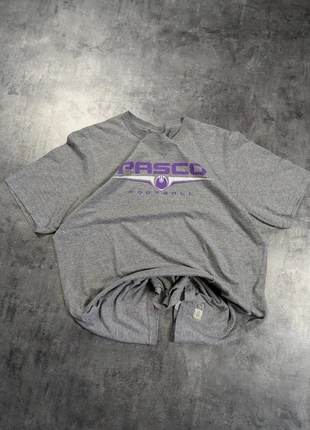 T-shirt de football Russell Athletics gris Pasco made in El Salvador - size M, marke: Vintage Dressing, zustand: Sehr gut, größe: M, 3,90 €, 4,80 € inklusive Vinted-Käuferschutz