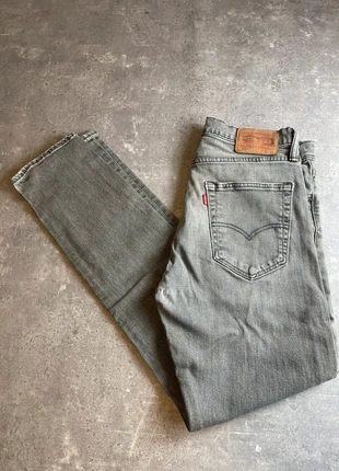 Jean Levi’s 512 gris foncé taille 42, marque: Levi's, état: Très bon état, taille: W32 | FR 42, 30,00 €, 32,20 € Protection acheteurs (Pro) incluse