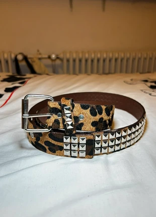 Leopard Studded belt, merk: CHROME, staat: Nieuw zonder prijskaartje, maat: 115 cm, € 13,00, € 14,35 inclusief Kopersbescherming