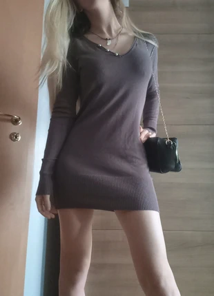 Bruin kleedje met parels TU Millenium, marque: Millenium, état: Très bon état, taille: Taille unique, 5,00 €, 5,95 € Protection acheteurs incluse