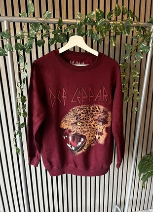 Ladies burgundy Def Leppard sweater jumper size medium, brand: Def Leppard, condition: Very good, size: M / 10, £8.50, £9.63 includes Buyer Protection Pro