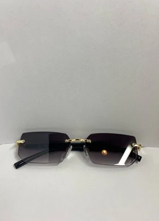 Brille Sonnenbrille dunkel rahmenlos schwarz/goldene Träger Y2K style vintage, marke: Sonstiges, zustand: Neu, 9,00 €, 10,15 € inklusive Vinted-Käuferschutz