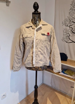 Veste femme beige, marque: Approved by Marieke, état: Très bon état, taille: S / 36 / 8, 3,00 €, 3,85 € Protection acheteurs incluse