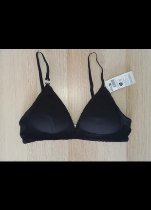 Soutien gorge noir coton sans armature 90B/95B - M/L neuf, marque: Auchan, état: Neuf avec étiquette, taille: 95B, 8,00 €, 9,10 € Protection acheteurs incluse