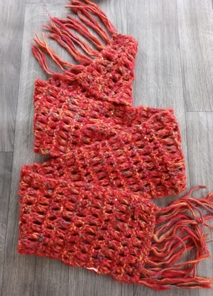 Écharpe en laine tricotée à la main / femme, brand: Fait-Maison, condition: Very good, €5.00, €5.95 includes Buyer Protection