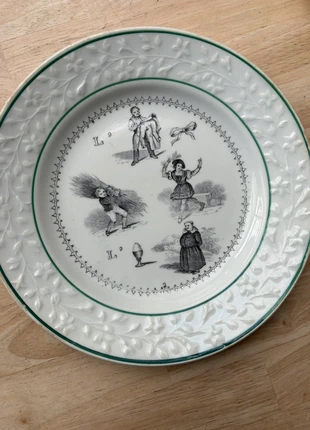 Assiette rébus Choisy le Roi, marque: Choisy le Roi, état: Bon état, 10,00 €, 11,20 € Protection acheteurs incluse