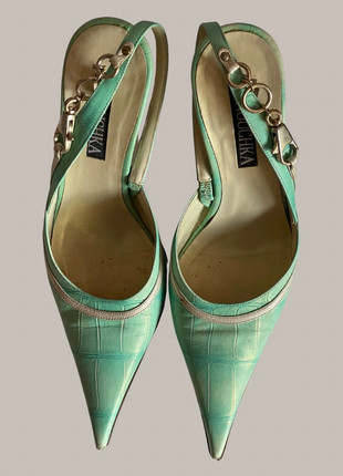 Beautiful vintage aquamarine high heels with golden chains, état: Très bon état, taille: 38, 40,00 €, 42,70 € Protection acheteurs incluse