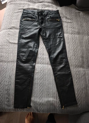 Pantalon skinny Zara taille XS, marke: Zara, zustand: Sehr gut, größe: XS / 34 / 6, 6,00 €, 7,00 € inklusive Vinted-Käuferschutz