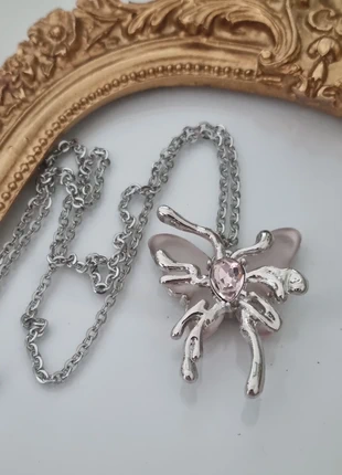 Magnifique collier papillon argenté, marca: Lolita, estado: Muy bueno, 10,00 €, 11,20 € Protección al comprador incluida