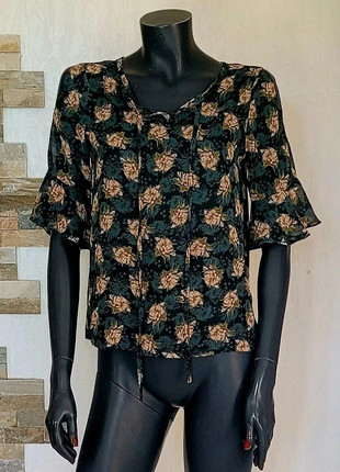 Jolie blouse légère, état: Très bon état, taille: S / 36 / 8, 5,00 €, 5,95 € Protection acheteurs (Pro) incluse