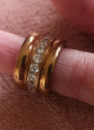 Mooie dikke Lucardi ring, merk: Lucardi, staat: Goed, maat: 53.1 mm / 16.9 mm Ø, € 9,00, € 10,15 inclusief Kopersbescherming